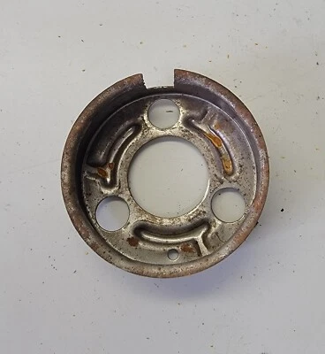JEEP CHEROKEE XJ 84-94 STEERING WHEEL HORN BUTTON RECEIVE PAD MOUNT HARDWARE - Image 1 of 2