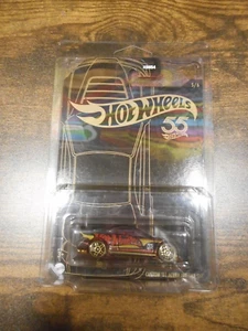 HOT WHEELS CUSTOM '01 ACURA INTEGRA GSR 2023 55th BLACK & YELLOW #5 - Picture 1 of 4