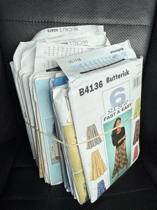 12 mix lot of clothing McCalls, Butterick , Simplicity patterns - Picture 1 of 4