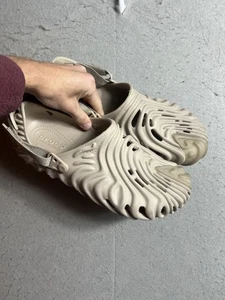 Crocs Pollex Clog von Salehe Bembury beige braun hellbraun Herren Größe 13 - Bild 1 von 10