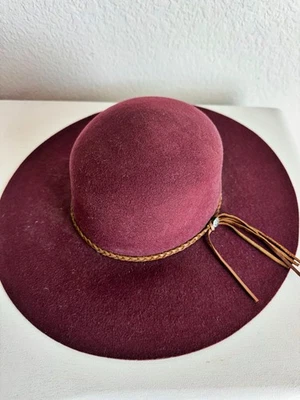 Charlie 1 Horse Free Spirit Burgundy Wool Felt Hat Sz S Wanderlust Silver Concho - Image 1 of 4