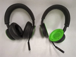 2 Microsoft Xbox Wireless Headsets Xbox Series X|S  Xbox One Windows-Black-PARTS - Picture 1 of 9