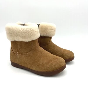 UGG Jorie 1003656T Niños Gamuza Botines Borde de Oveja Marrón Niño Pequeño Talla 9 - Imagen 1 de 9