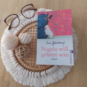 Nageln will gelernt sein, Ina Glückauf - Bild 1 von 2