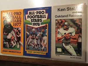 THREE SPORTS PAPERBACK BOOKS 1977 & 1978 - Imagen 1 de 5