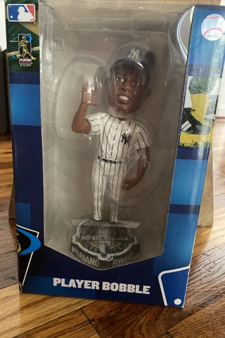 MARIANO RIVERA New York Yankees MLB Retirement EXCLUSIVE Bobblehead BNIB Sealed Cover