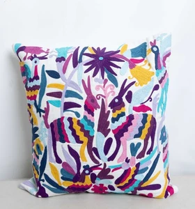 Pottery Barn Teen Lennon & Maisy Enchanted Forest Pillow Cover 18" Otomi crewel - Picture 1 of 12