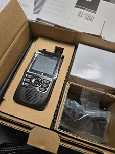 ICOM ID-52E DIGITALES D-STAR HANDFUNKGERÄT - Bild 1 von 2