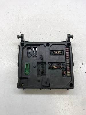 Modulo scatola fusibili Seat Alhambra 710, 711 7M3962258F 1.90 Diesel 2001 30589806 - Immagine 1 di 4