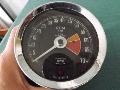 Smiths 7000rpm Rev Counter Tachometer  MGB TRIUMPH MGB-GT etc - Image 1 of 4