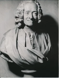 VOLTAIRE c. 1950 - Photo Scupture Buste Auteur Classique - NV 7821 - Imagen 1 de 2