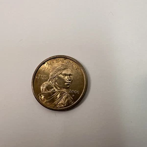 2000 P Sacagawea One Dollar Coin US Liberty Gold Color Philadelphia  - Picture 1 of 3