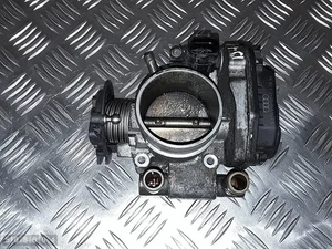AUDI A4 B5 DROSSELKLAPPENSTUTZEN BENZIN 1800BENZIN 058133063 BJ 1995 - Bild 1 von 7