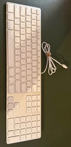 Apple USB/USB-A Wired Keyboard with Numeric Keypad | A1243 | Excellent Condition - Picture 1 of 6