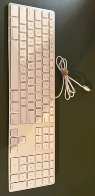 Apple USB/USB-A Wired Keyboard with Numeric Keypad | A1243 | Excellent Condition - Image 1 of 4