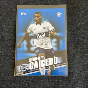 2022 Topps MLS #133 Deiber Caicedo radiocontrol azul paralelo/99 - Whitecaps FC - Imagen 1 de 2