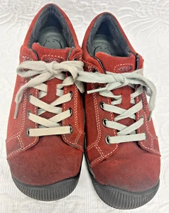 KEEN - Women's Sz 6.5 Red Leather Casual Flats - Picture 1 of 8