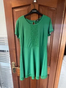 Ladies Very Green and Lace Dress Size 16 - Picture 1 of 2