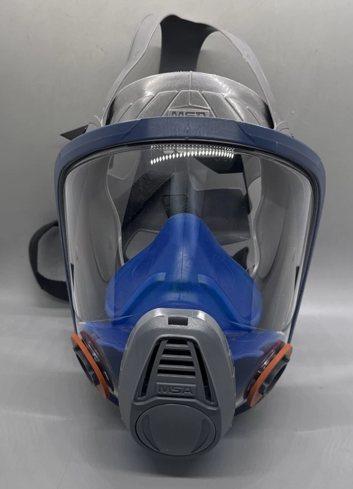 MSA Advantage Mask 10031309 3200 Full Facepiece Respirator Large - Image 1 of 4