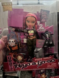 Bratz Tokyo A Go Go Fianna Doll New NIB NRFB Y2K VTG MGA Loose Card 2004 - Picture 1 of 1