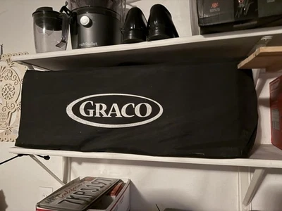 Graco Pack 'N Play 便携式游戏床(包装和播放) — 第 1/3 张图片