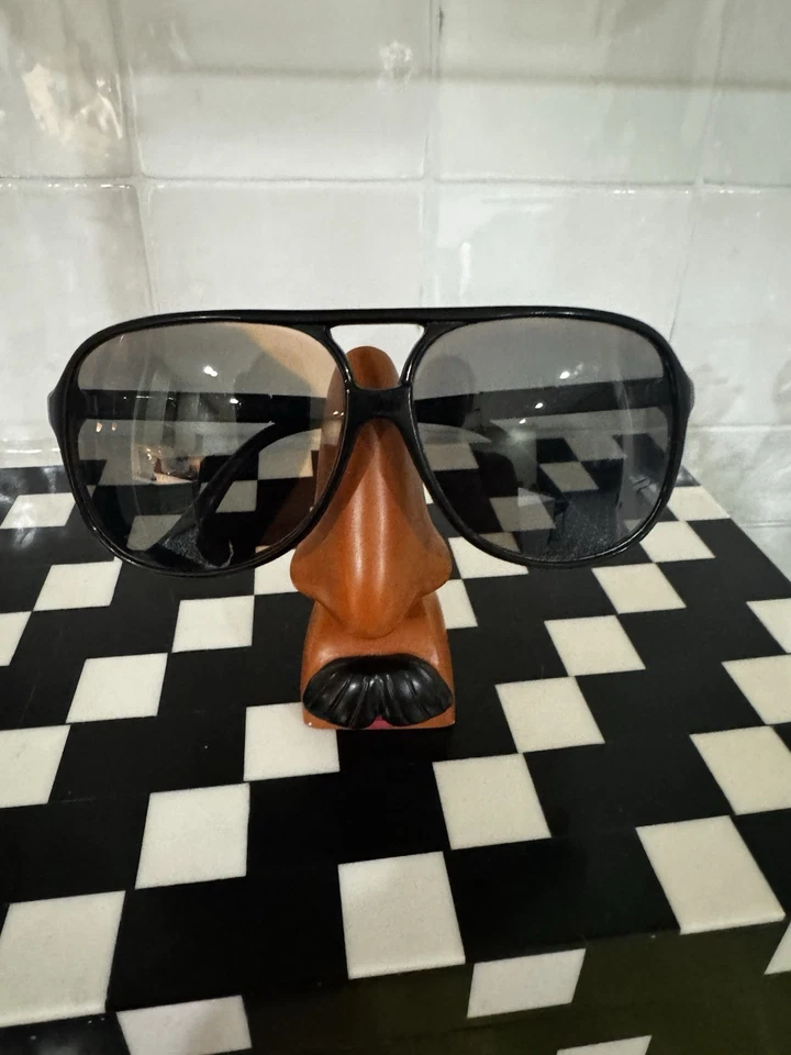 Gafas de sol SMITH OPTICS de colección con marco negro Sol-X 400 lentes negras Japón raras Foto 1 de 4