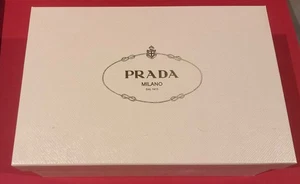 Caja de zapatos Prada beige vacía 12" x 8” x 4,5" excelente estado con pañuelo - Imagen 1 de 10