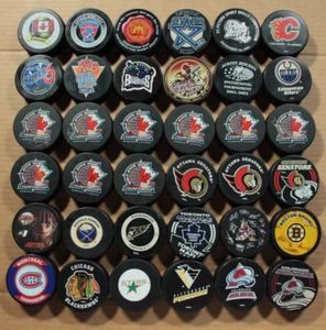Lotto 36 dischi da hockey NHL Minor League World Junior - Foto 1 di 8