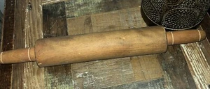 Antikes primitives Nudelholz Holz, geschnitzte Griffe, tolle Patina Bauernhaus 16,5" - Bild 1 von 4