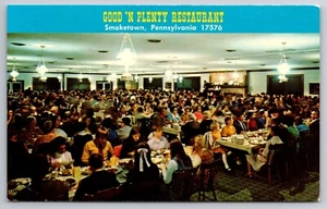 Good 'N Plenty Restaurant Interior Smoketown Pennsylvania PA c1960 Postcard - Picture 1 of 2