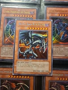 Yu-Gi-Oh TCG: Secreto Prismático Raro Ojos Rojos Negro Metal Dragón FMR-001 - Imagen 1 de 8