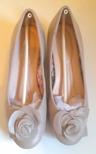 LOVELY PAIR OF HOTTER PERIWINKLE CREAM/BEIGE LEATHER SHOES- SIZE 6 EXF - BNWOB - Picture 1 of 3