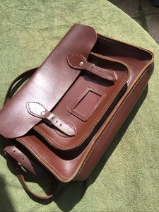 VINTAGE LEATHER CHILDS SCHOOL SATCHEL - Picture 1 of 5