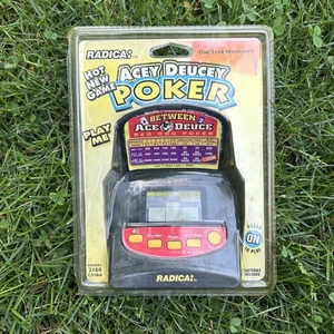 RADICA: ACEY DEUCEY POKER - MODELO 2160 CSSBA. ¡Nuevo en paquete! - Imagen 1 de 1