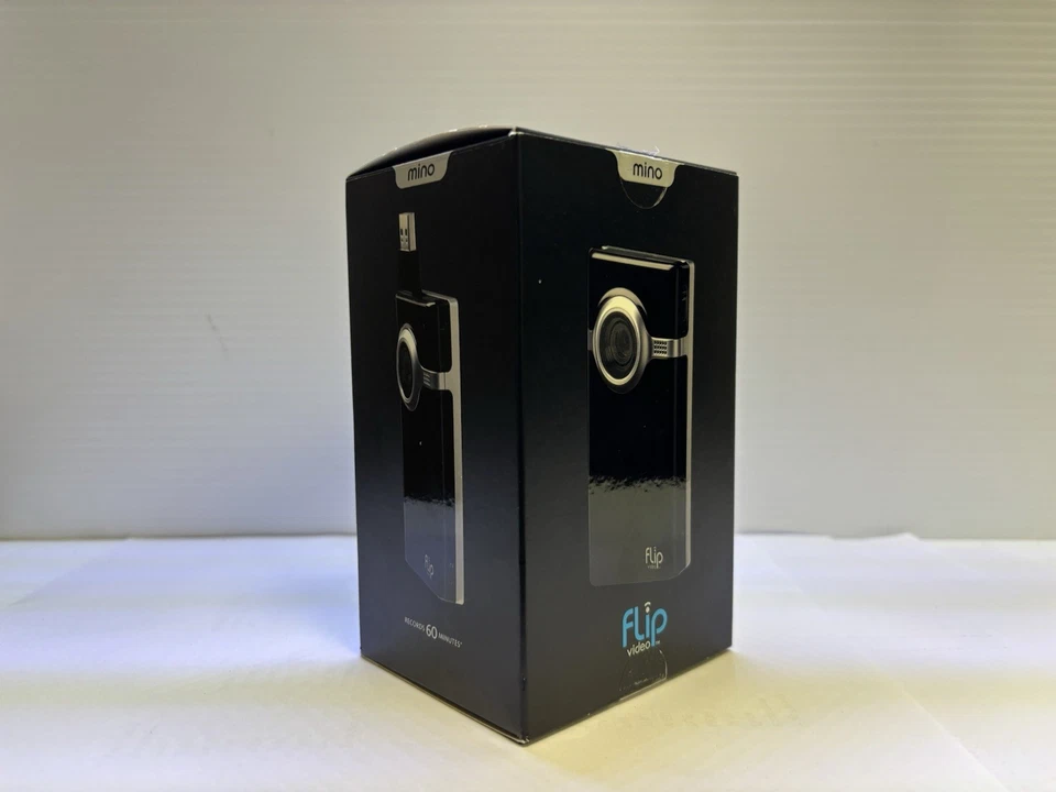 Flip Video Mino F360B Mini Video Camera 2GB 60min 480p - Image 1 of 4