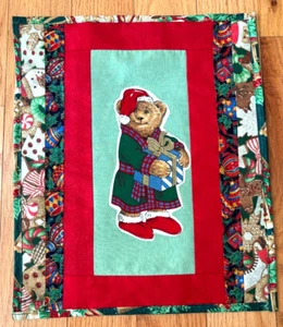 Table Topper with aplique- Teddy Bear with a box applique, 12 x 14.5  new - Picture 1 of 8