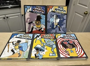 Lot of (5) PB Mia Mayhem Books By Kara West Art By Leeza Hernandez - Books 3-7 - Picture 1 of 3