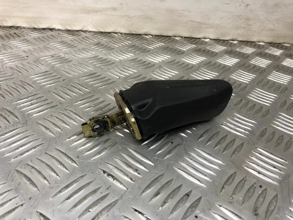 VOLKSWAGEN GOLF MK3 GL 1997 CORREA DE RETENCIÓN DE PUERTA (R/H DELANTERA) Foto 1 de 4