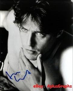 HUGH GRANT... Hemdloser Nieten - SIGNIERT - Bild 1 von 1