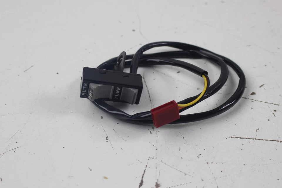 1983 Yamaha Venture Royale Xvz1200D HANDLESWITCH ASSEMBLY.PART#26H-W8813-00 Foto 1 de 1