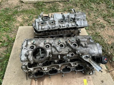 2008-2014 Lexus ISF FABRICANTE DE EQUIPAMENTO ORIGINAL ambas as cabeças de cilindro do motor completas esquerda e direita - Imagem 1 de 4