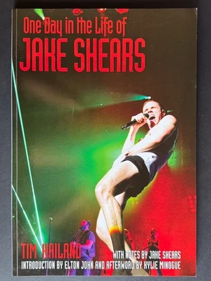 One Day in the Life of Jake Shears — Tim Hailand SIGNED Oversize Photo Book Foto 1 de 4