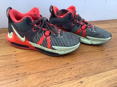 Size 8 - Nike LeBron Witness 7 Bright Crimson Alligator - Image 1 of 4