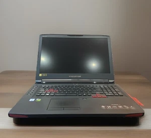 Acer Predator 17 G9-793 17.3'' i7-7700HQ GTX 1070 Black Gaming Laptop - Picture 1 of 5