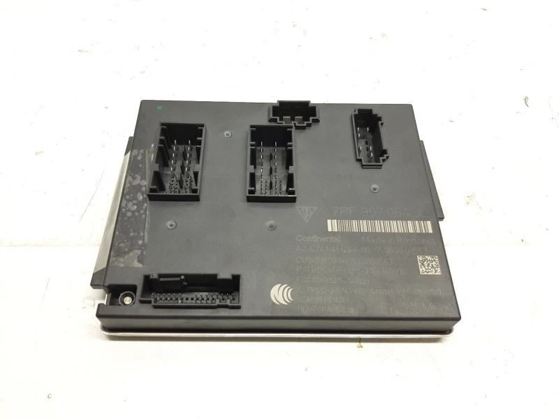 Porsche Macan 2016 módulo de control de carrocería delantera 7PP907064JL Foto 1 de 4