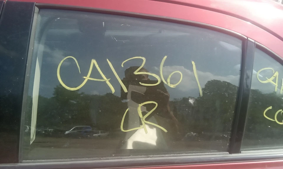 Rear Door Glass/window SUZUKI KIZASHI Left 10 11 12 13 - Imagem 1 de 1