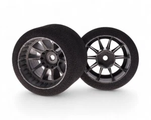 Matrix Racing Moosgummi 1/10 Formel 1 hinten 30 auf schwarzer Felge 62mm ... - Bild 1 von 1