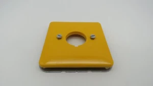 Jung 564GE Abdeckung für Befehlsgeräte Serie CD gelb - Bild 1 von 3