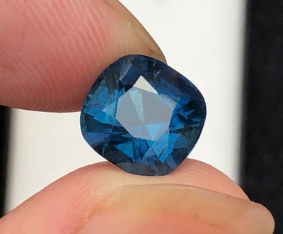 3.9 CT Natural Cushion Cut Royal Blue Color Tourmaline Gemstone From Afghanistan - Image 1 of 4