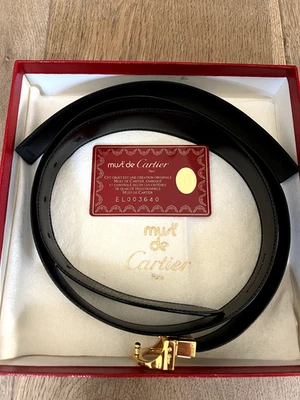 Auténtico DE COLECCIÓN Must de Cartier Paris Cuero Negro K44 Cinturón C Logo Hebilla En muy buena condición  Foto 1 de 4